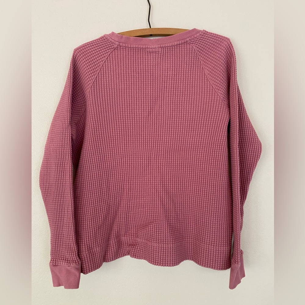 The North Face Long Sleeve Women’s Pink Waffle Knit Sweater - Picture 5 of 5